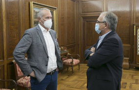ep reunion del alcalde de pamplona con el presidente de volkswagen navarra