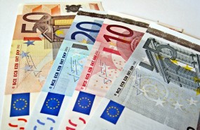 Euros , banknotes, single currency, euro , eurozone money cash. Image TaxRebate.org.uk