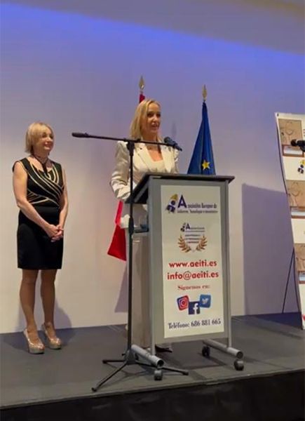 1654252508 dra gracia moreno