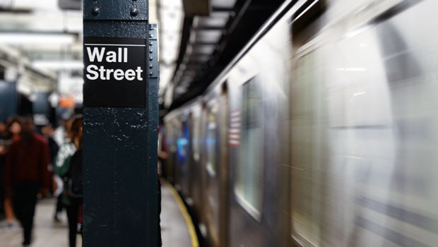 dl 월스트리트 wall st 뉴욕시 nyc 뉴욕 증권 거래소 nyse 다우 존스 산업 평균 나스닥 지하철 플랫폼 로그인 unsplash