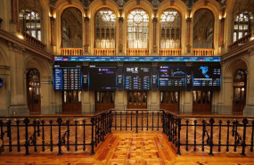 ep archivo   paneles del ibex 35 en el palacio de la bolsa a 23 de mayo de 2023 en madrid espana 20230703123703