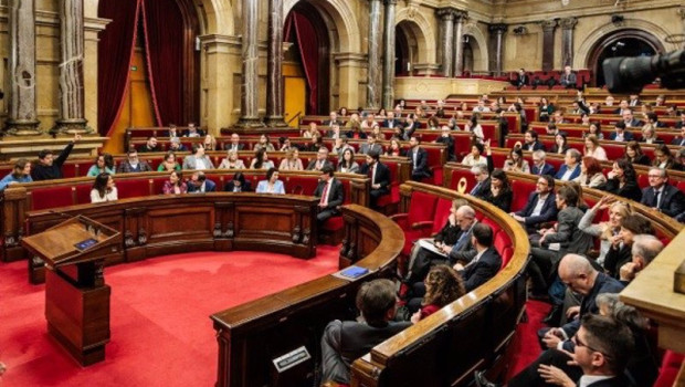 ep archivo   votacion en el pleno del parlament de catalunya
