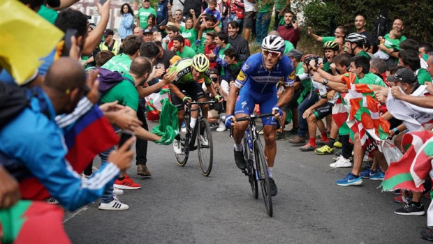 ep el belga philippe gilbert deceuninck-quick step en plena etapa
