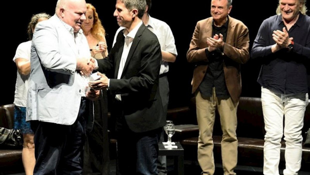 ep el dramaturgo ingles declan donnellan recibe el premio fuente de castalia del festival de teatro