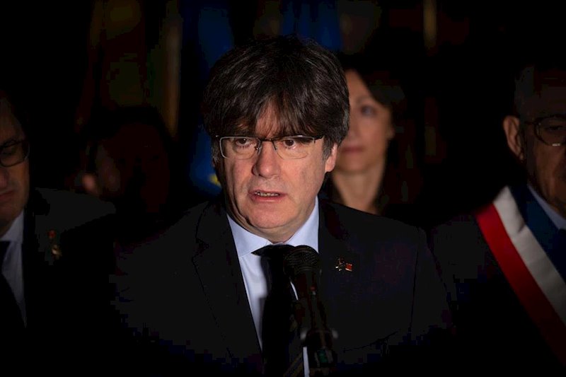 Puigdemont no es equiparable a los exiliados del franquismo, según el Gobierno