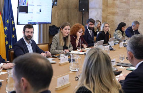 ep el gobierno invitara a las ccaa a reuniones bilaterales con ree para disenar la planificacion