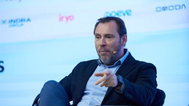 ep el ministro de transportes y movilidad sostenible oscar puente durante la primera jornada de la v ep el ministro de transportes y movilidad sostenible oscar puente durante la primera jornada de la v