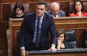 ep el presidente del gobierno en funciones pedro sanchez jura acatar la constitucion durante la
