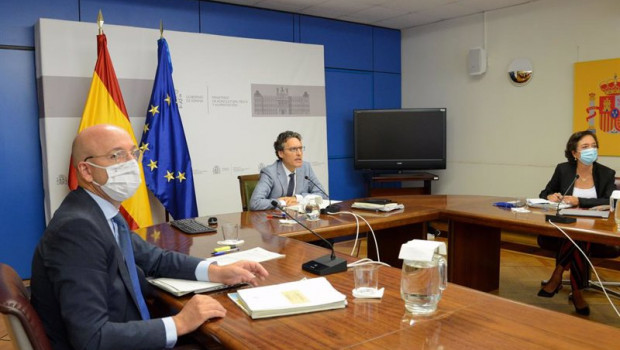 ep el secretario general de agricultura y alimentacion fernando miranda se reune por