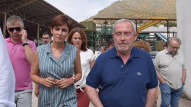ep isabel rodriguez visita la almazara san amador de martos y pone en valor el perte del sector