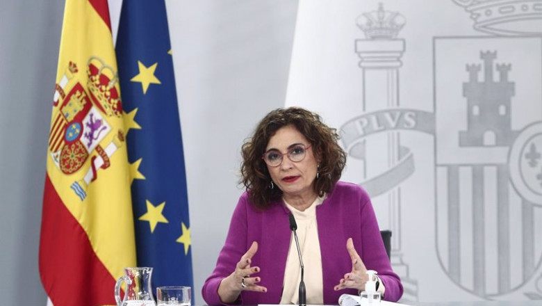 La ministra de Hacienda y portavoz del Gobierno, María Jesús Montero, durante una rueda de prensa posterior al Consejo de Ministros, en La Moncloa, en Madrid (España), a 30 de marzo de 2021. El Ejecutivo acoge esta semana una nueva remodelación. Con la ma | EUROPA PRESS/E. Parra. POOL - Europa Press ep la ministra de hacienda y portavoz del gobierno maria jesus montero durante una rueda de prensa 20210330160405
