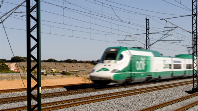 Los fabricantes de trenes inician mañana la puja por pedidos de casi 570 millone | ADIF ALTA VELOCIDAD - Archivo ep los fabricantestrenes inician mananapujapedidoscasi 570 millone