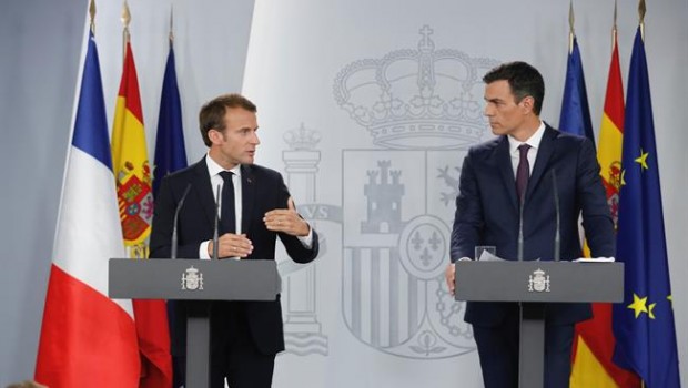 ep pedro sanchezemmanuelle macron ofrecenruedaprensala moncloa