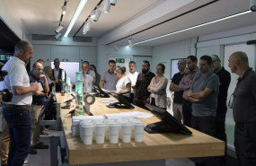 032 schaeffler roll with us 032 schaeffler roll with us