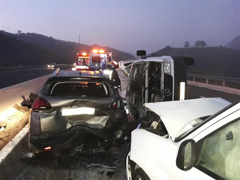 ep accidente de trafico con tres vehiculos implicados en la ap-46 en malaga ep accidente de trafico con tres vehiculos implicados en la ap-46 en malaga