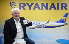 ep archivo el consejero delegado de ryanair eddie wilson durante una rueda de prensa en las ep archivo el consejero delegado de ryanair eddie wilson durante una rueda de prensa en las