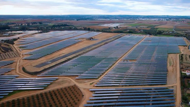 ep archivo   imagen de la planta fotovoltaica de gibraleon