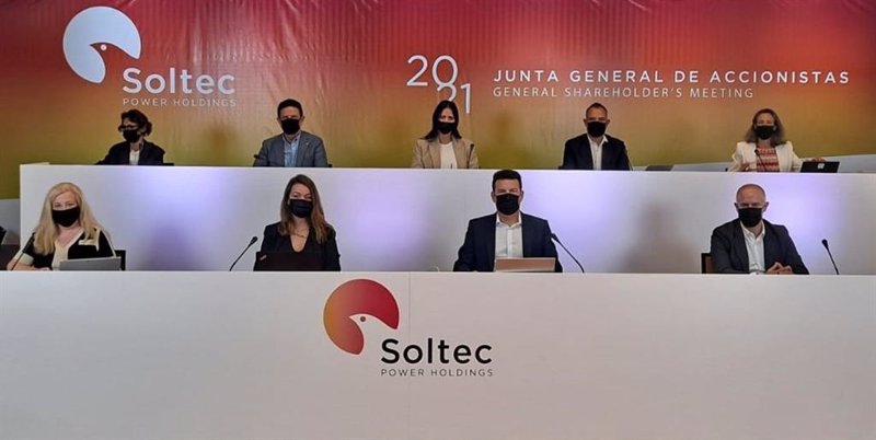 Soltec firma un acuerdo con Acciona Energía para suministrarle seguidores solares