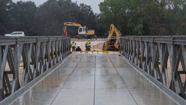 ep archivo   obras en el puente mabey despues de que la dana de lluvias torrenciales del pasado mes