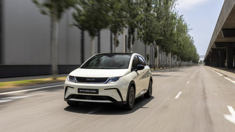 ep byd actualiza su dolphin con un nuevo equipamiento tecnologico y mayor potencia de carga en