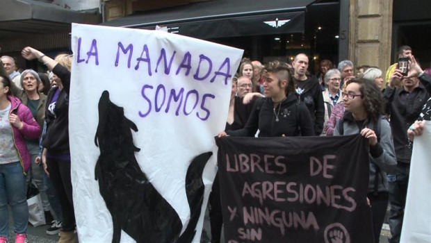 ep concentracion llevadacabo frentelos juzgadosbilbaoprotestarla sentencia de la manada