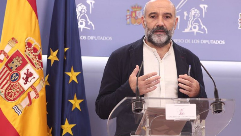 ep el diputado del bng en el congreso nestor rego interviene en una rueda de prensa celebrada en la ep el diputado del bng en el congreso nestor rego interviene en una rueda de prensa celebrada en la