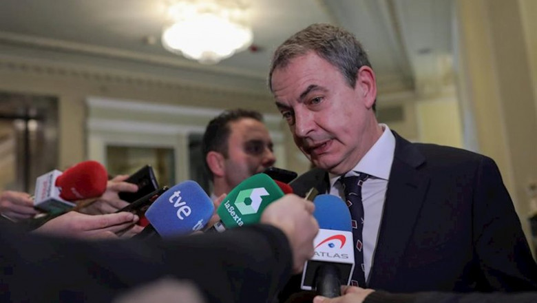 El expresidente del Gobierno José Luis Rodríguez Zapatero, responde a los medios a su llegada al desayuno informativo organizado por Nueva Economía Forum en el Hotel Westin Palace, Madrid (España), a 9 de marzo de 2020. | Jesús Hellín - Europa Press ep el expresidente del gobierno jose luis rodriguez zapatero responde a los medios a su llegada al