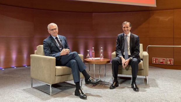 ep el presidente ejecutivo de puig marc puig y el profesor de iese jordi canals