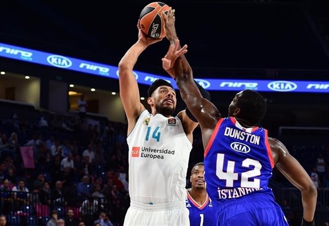 Gustavo Ayón con el Real Madrid ante el Anadolu Efes | EUROLEAGUE ep gustavo ayonreal madridanadolu efes
