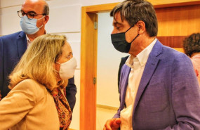 ep la vicdepresidente del gobierno nadia calvino conversa con el presidente de asprocan domingo