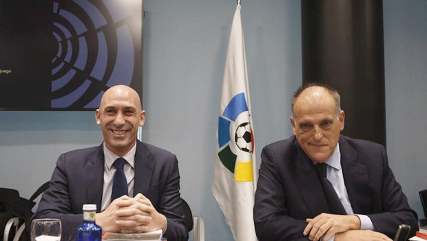 ep luis rubiales y javier tebas antes de una asamblea gerneral extraordinaria de laliga