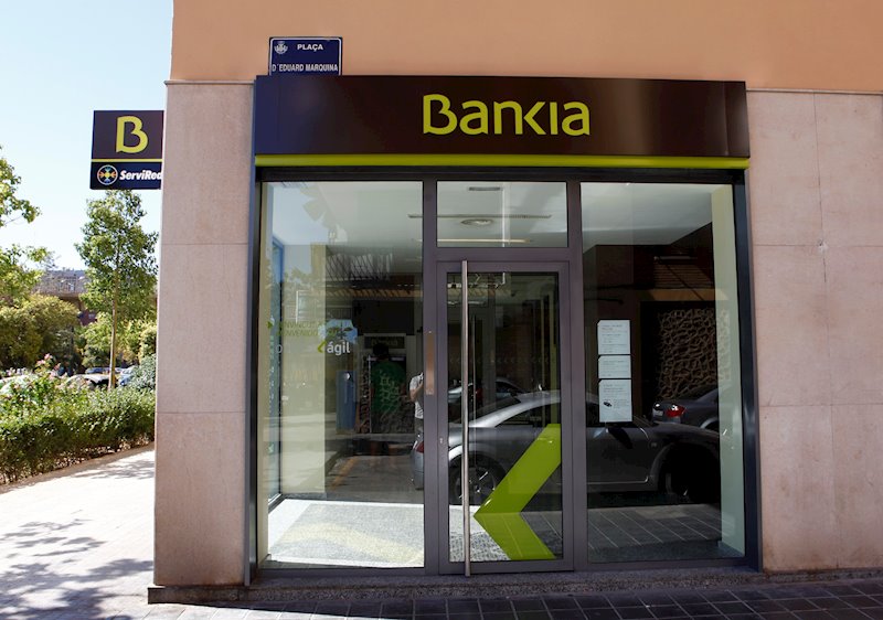 Bankia lo intenta de nuevo con la parte alta del canal bajista