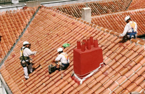 1238571 gijon trabajos en tejado edificio 1238571 gijon trabajos en tejado edificio