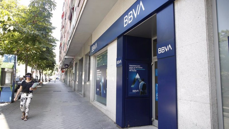 ep archivo oficina del bbva en madrid con el nuevo logo de la compania ep archivo oficina del bbva en madrid con el nuevo logo de la compania