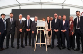 ep asistentes a la inauguracion de la planta de vicky foods en francia