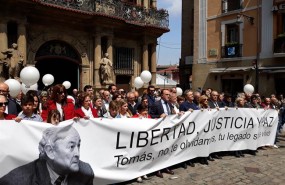 ep concentracionhomenajetomas caballero asesinadoeta20 anos