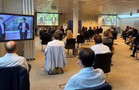 ep directivos de bbva reuninidos en la sede de la entidad en sevilla