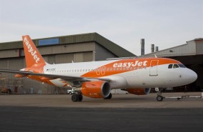 ep easyjet new plane livery pixtim anderson