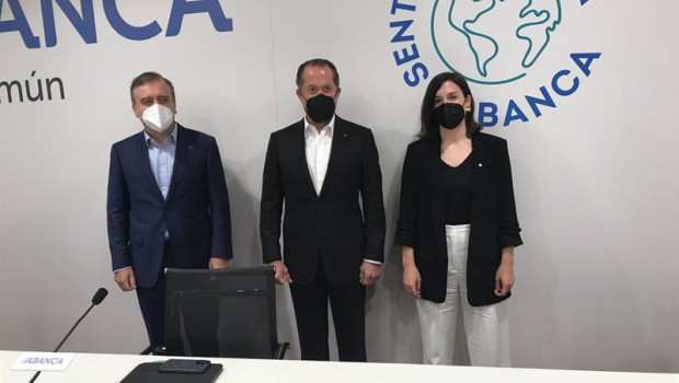 ep el consejero delegado de abanca francisco botas y el presidente juan carlos escotet antes de la