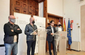 ep el conseller de modelo economico turismo y trabajo iago negueruela y el secretario general de