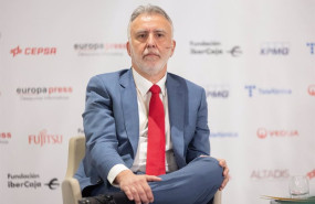 ep el ministro de politica territorial y memoria democratica angel victor torres durante un desayuno