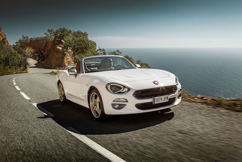 https://img1.s3wfg.com/web/img/images_uploaded/2/4/ep_fiat_124_spider_20190801184648.jpg