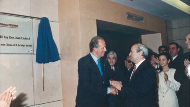 ep inauguracionla clinica cemtromayo1998 conrey juan carlos