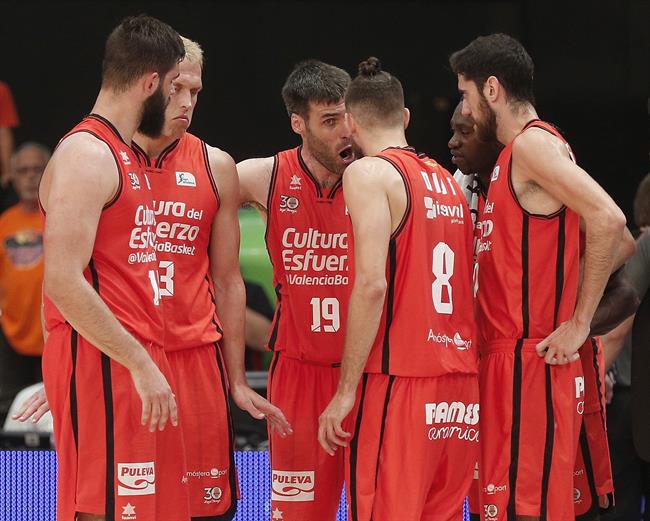 ep joan sastre antonie diotpierre oriola valencia basket - fc barcelona lassa