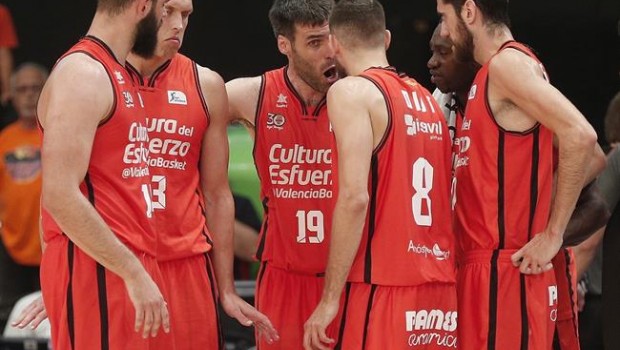 ep joan sastre antonie diotpierre oriola valencia basket - fc barcelona lassa