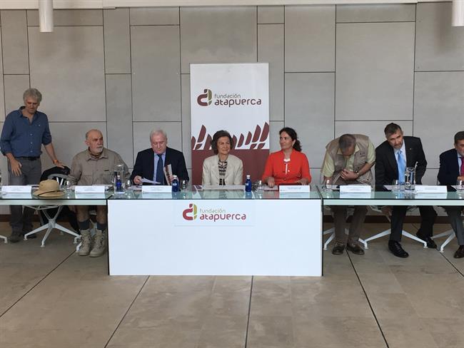 ep la reina sofiasu visitayacimientoatapuerca