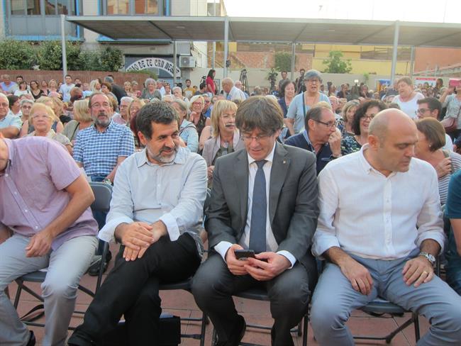 El pte.De la ANC J.Sànchez, el pte.C.Puigdemont y el exconseller X.Vendrell | EUROPA PRESS ep ptedeanc jsnchez ptecpuigdemontexconseller xvendrell