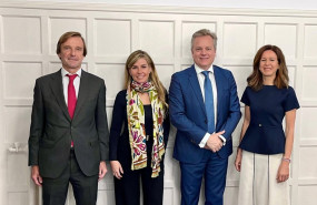 ep representantes de aiblu y azentua tras su operacion de integracion