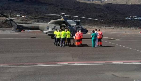 Una de las migrantes rescatadas al sur de El Hierro es evacuada a Tenerife en estado crítico | 1-1-2 CANARIAS ep una de las migrantes rescatadas al sur de el hierro es evacuada a tenerife en estado critico