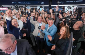 ep varias personas durante el debut de spacex en la bolsa en el nasdaq a 12 de junio de 2026 en